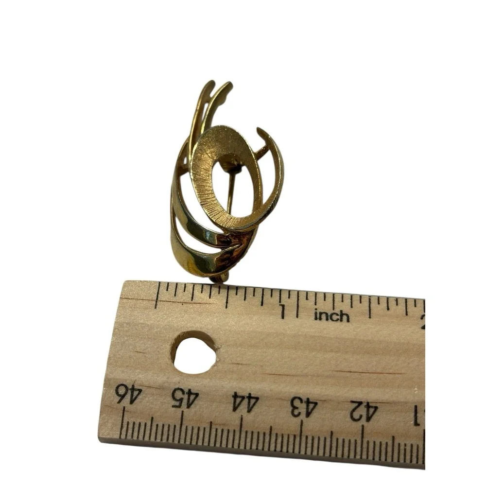 Vintage‎ Coro Brooch Pin Gold Tone Abstract Brushed Polished Swirl Modernist MCM